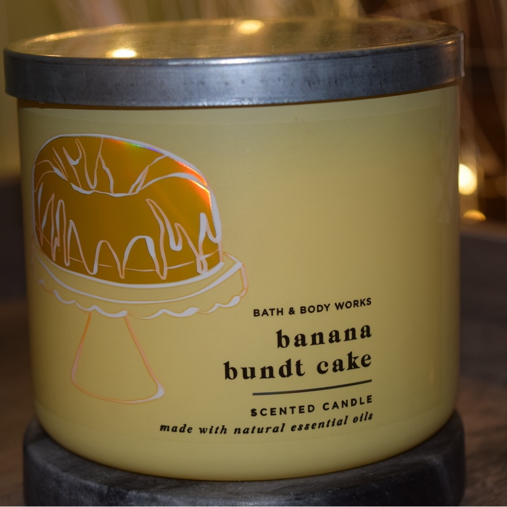 🍌🎂Banana Bundt Cake 3-Wick Candle Bath & Body Works